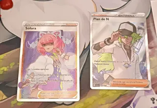 Lote Pokémon: 4 Muñecos, 3 Pin,s y 2 Cartas FullAr