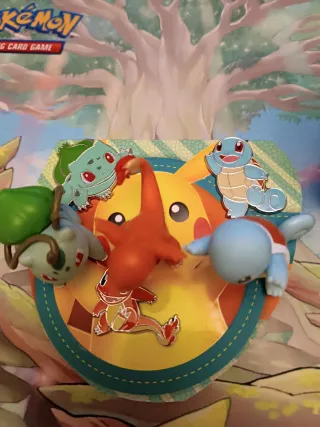 Lote Pokémon: 4 Muñecos, 3 Pin,s y 2 Cartas FullAr