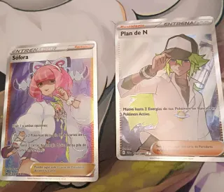 Lote Pokémon: 4 Muñecos, 3 Pin,s y 2 Cartas FullAr