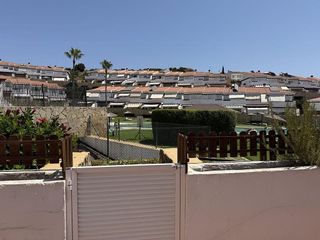 Casa adosada en alquiler en El Faro de Calaburra - Chaparral en Mijas