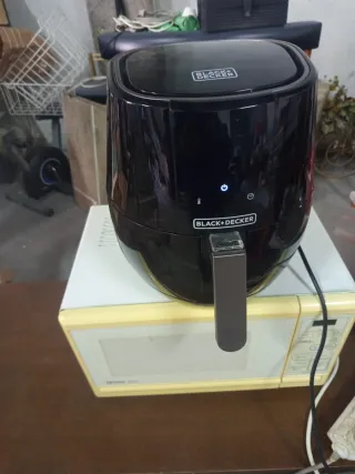 Friggitrice ad aria Black+Decker 1500W