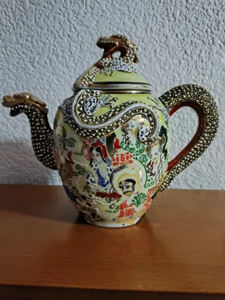 Tetera Oriental Satsuma.