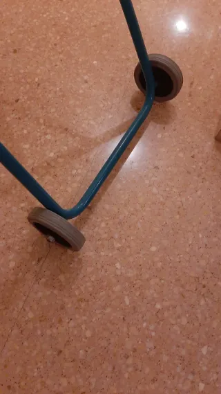 Andador Plegable con Ruedas