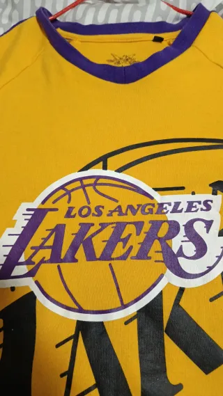 Camiseta McKenzie Negra Baloncesto Champions nueva