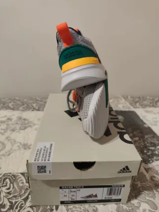 Zapatillas niño Adidas Racer TR21 Talla 32 Nuevas