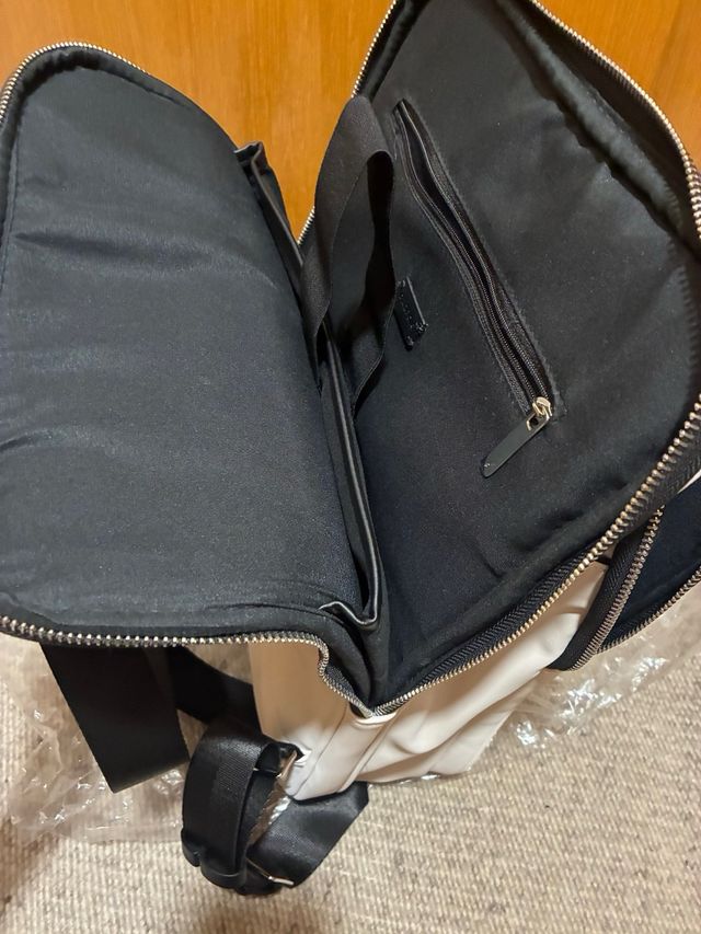 Mochila Parfois para portátil color blanco