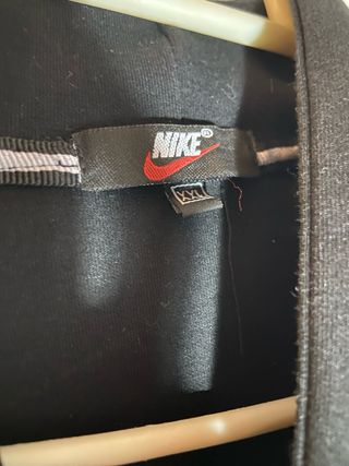 Sudadera Nike Negra y Azul con Capucha