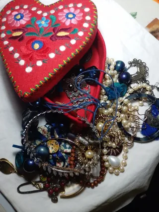 Joyero Corazón  + Joyas