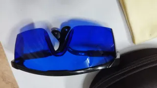 Occhiali protettivi laser 590-690nm