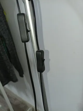 Lámpara de pie metal con luz lectura