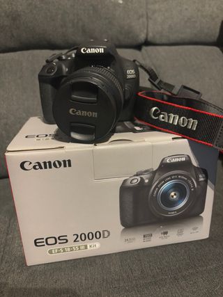 Canon EOS 2000D Kit Cámara Digital
