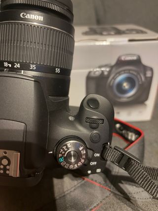 Canon EOS 2000D Kit Cámara Digital