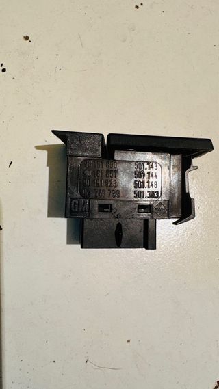 Botón antiniebla delantero Opel Kadett GSI