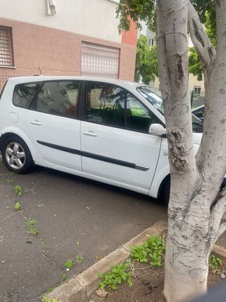 Renault Essenic 2009