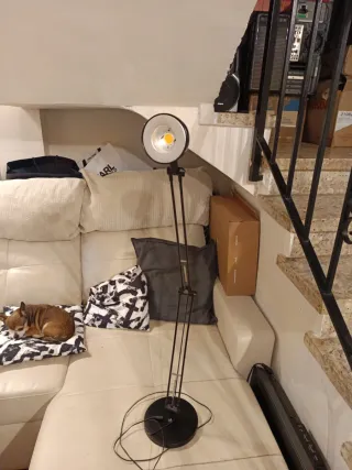 Lámpara LED Hansa Negra Dormitorio