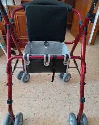 Andador NUEVO 4 ruedas con cesta