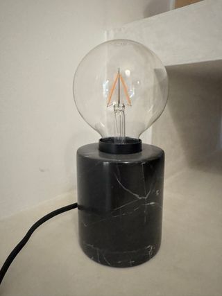 2 Lámparas Mesa Mármol Negro Bombilla