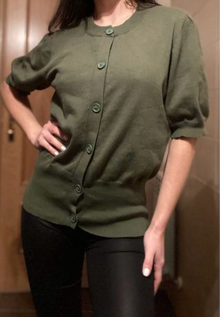 Cárdigan HEMA verde manga corta