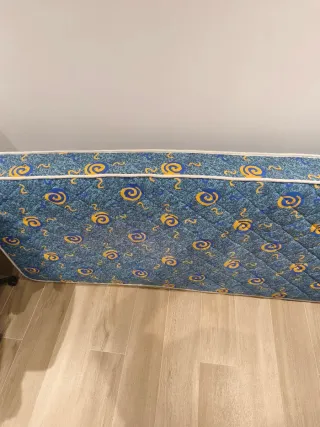 2 Camas 90x180 con Colchones