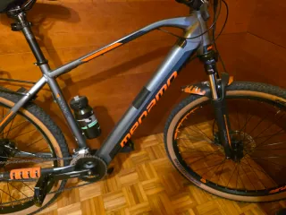 Bicicleta de montaña con portabulto