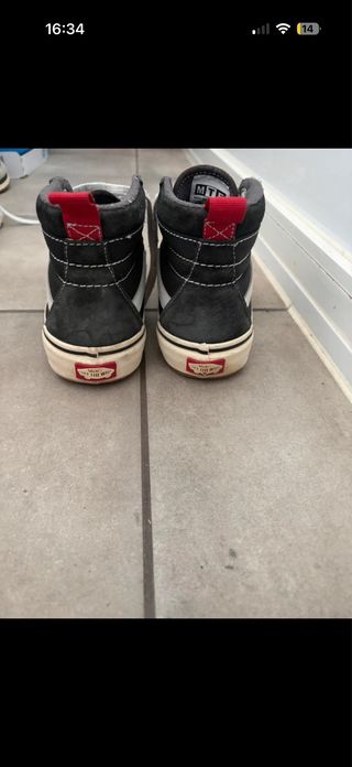 Zapatillas Vans SK8-Hi Negras y Blancas