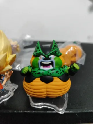 Figuras Dragon Ball Goku y Cell