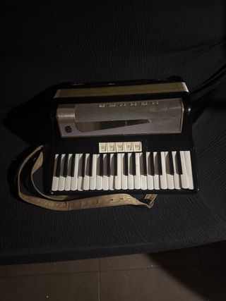 Acordeón Hohner