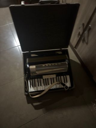 Acordeón Hohner
