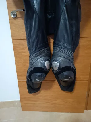 Mono Dainese Puma Edición Especial Talla 50