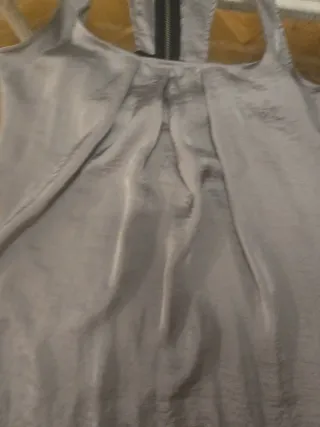 Vestido gris y negro