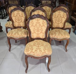 Sillería de nogal estilo Estrada