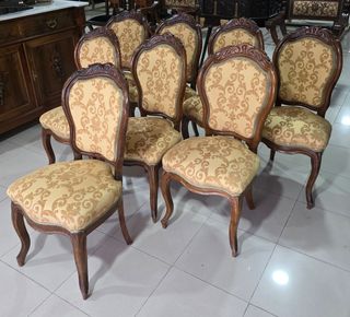 Sillería de nogal estilo Estrada