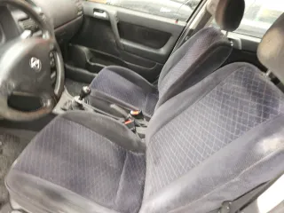 Opel Astra 2000
