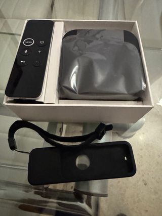Apple TV HD con Siri Remote y funda