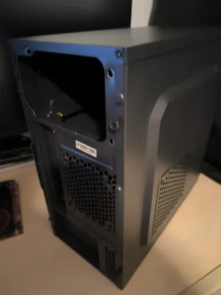 Caja Torre PC Ordenador Vacia Negra