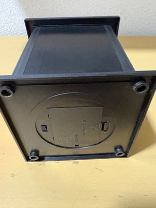 Lámpara decorativa negra y roja