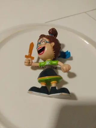 Figura Marimototx con espada