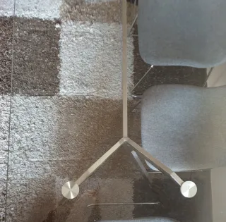 Mesa de comedor cristal y metal