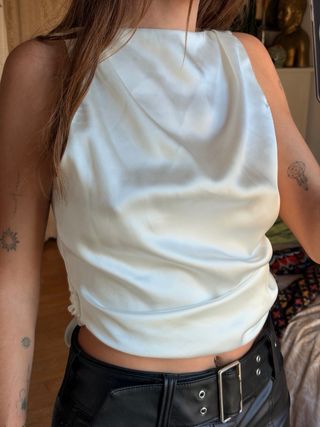 Blusa Zara Nueva satinada espalda abierta