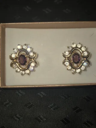 Pendientes antiguos oro con piedra morada