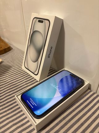 iPhone 15 256GB