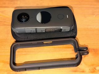 Insta360 ONE X2 Cámara