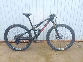 Bicicleta Montaña BH Carbono Full