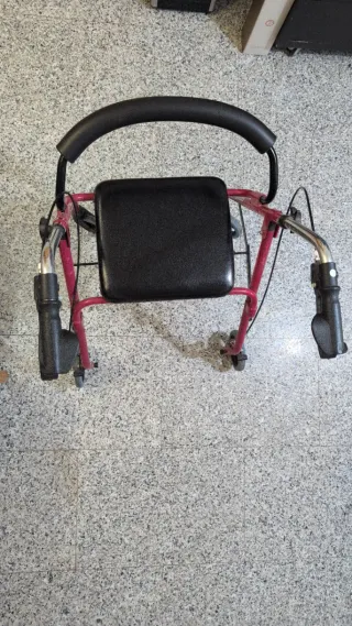 Andador aluminio plegable con asiento