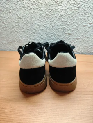 Adidas Spezial leopardo negro talla 37,5 de mujer.