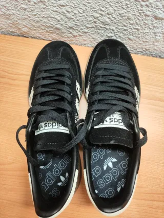 Adidas Spezial leopardo negro talla 37,5 de mujer.