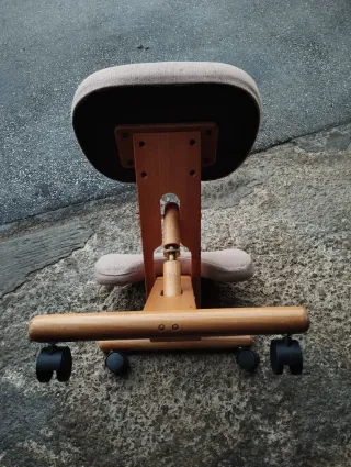 Silla ergonómica de rodilla