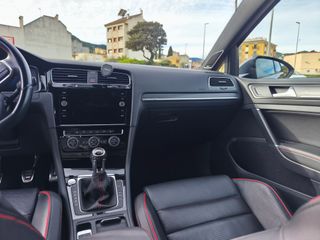 Volkswagen Golf GTI Performance 245 C.V.