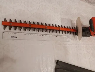 Cortasetos Black+Decker Eléctrico