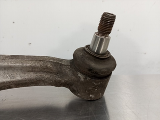 BRAZO SUSPENSION INFERIOR DELANTERO IZQUIERDO MER